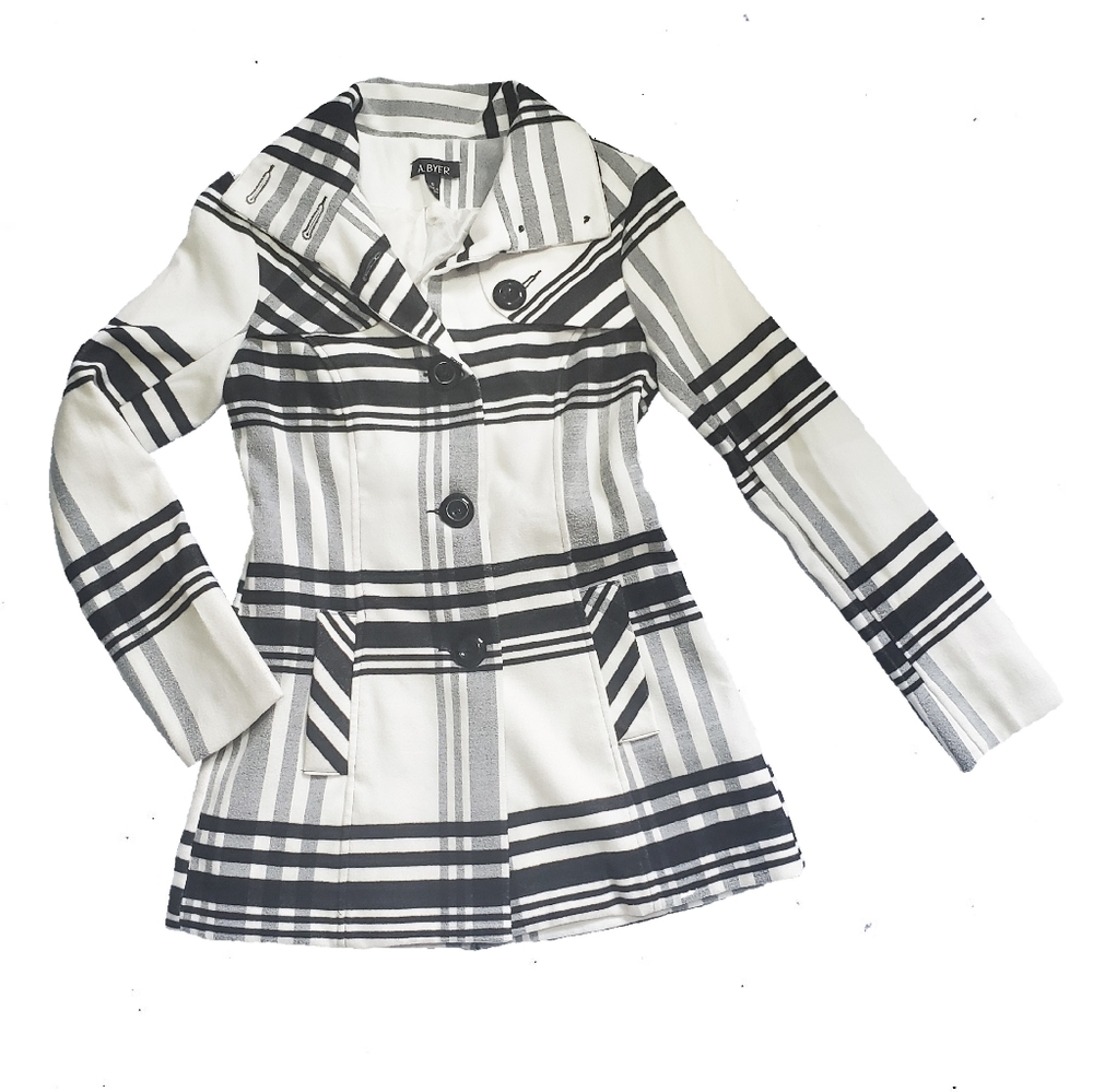 ❄ A. Byer B&W Plaid Peacoat | Great Condition